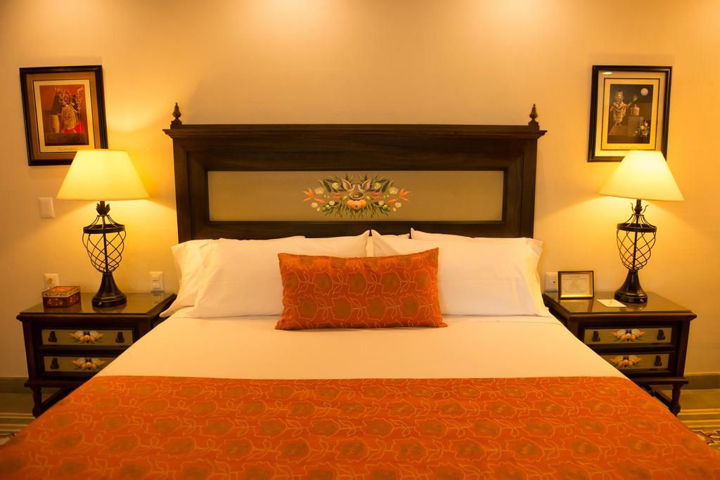 Grand Hotel Tepatitlan Phòng bức ảnh