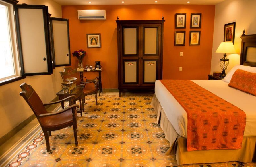 Grand Hotel Tepatitlan Phòng bức ảnh